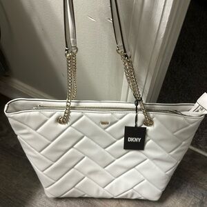 New, DKNY purse